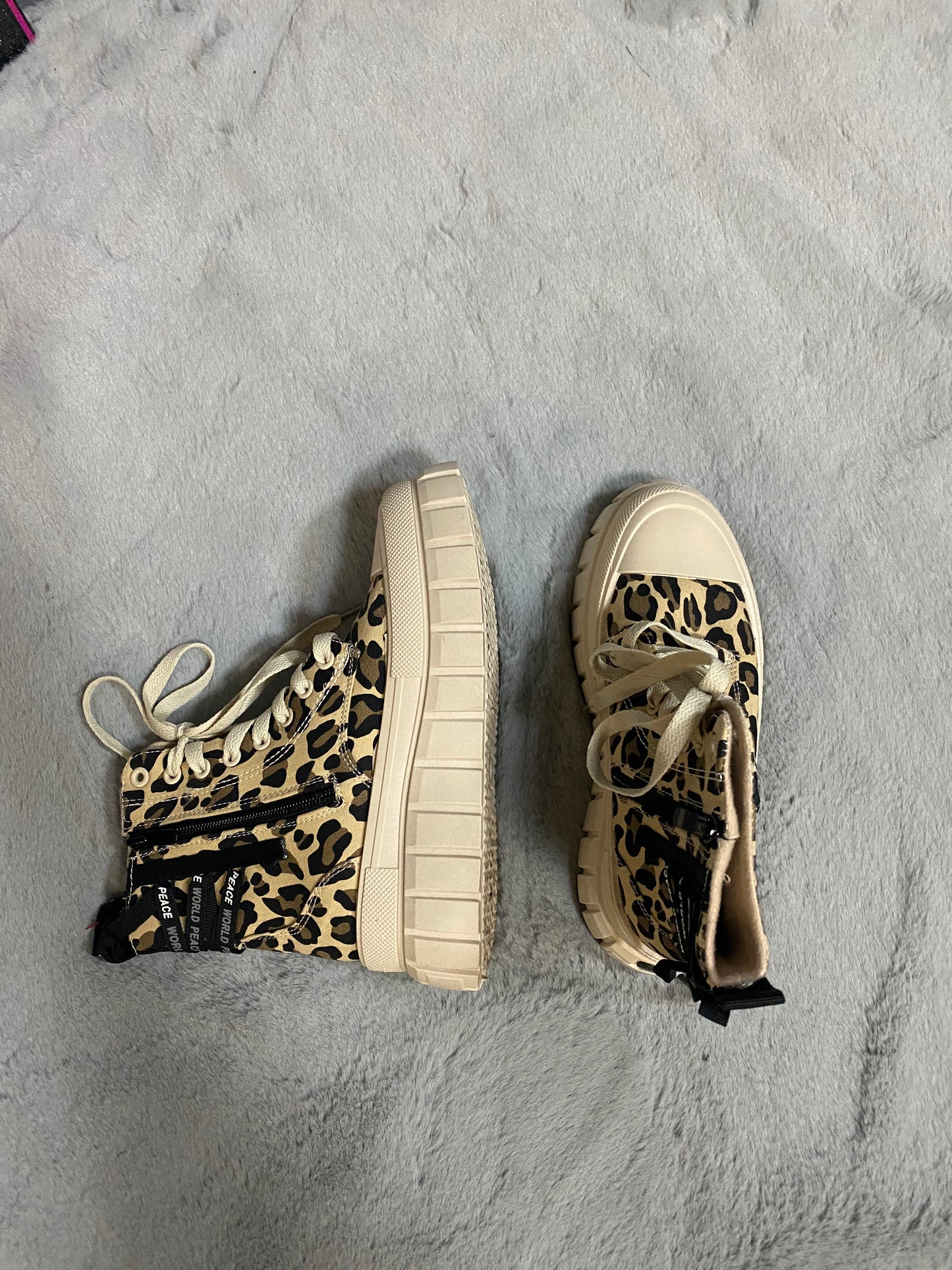 Highsneaker „Leo“